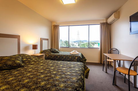 Mornington Inn - New Castle Holiday 1