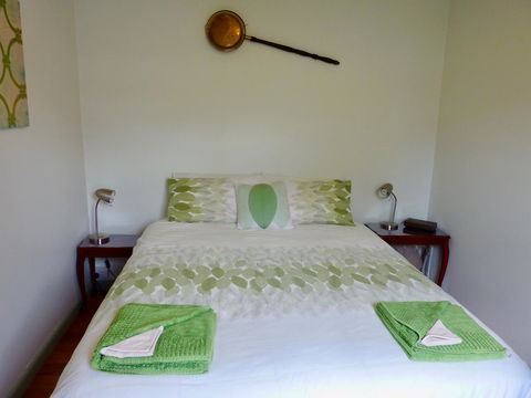 Omaroo House - Panoramic Water Views - New Castle Holiday 26