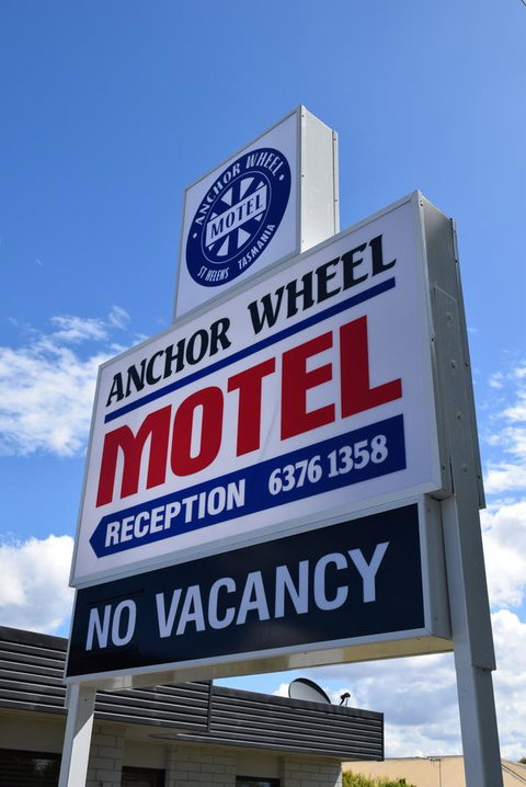 Anchor Wheel Motel - New Castle Holiday 22