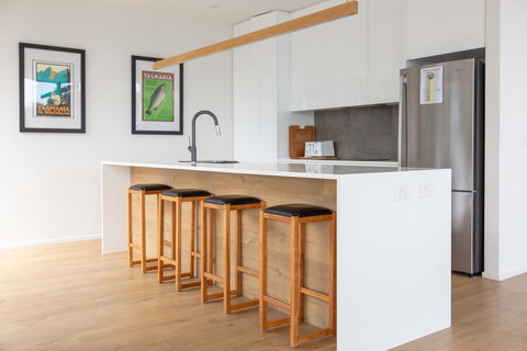 Blessington Beach Retreat - New Castle Holiday 9