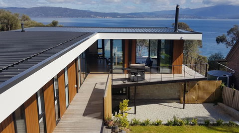 Blessington Beach Retreat - New Castle Holiday 1