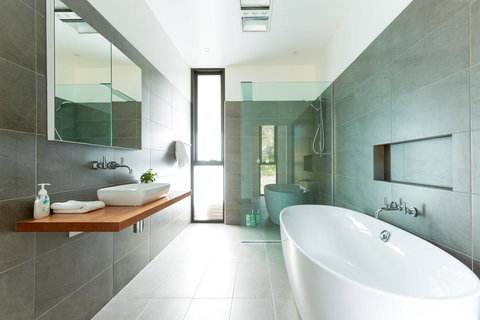 Blessington Beach Retreat - New Castle Holiday 18