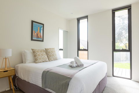 Blessington Beach Retreat - New Castle Holiday 12