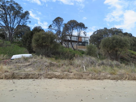 Blessington Beach Retreat - New Castle Holiday 38