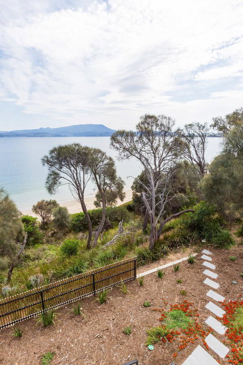 Blessington Beach Retreat - New Castle Holiday 32