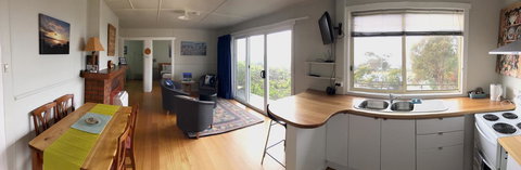 Up The Back - New Castle Holiday 6