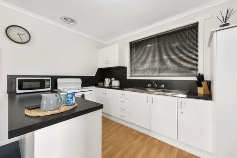 Elkie Villa - 2 Bedroom Unit - Burnie - New Castle Holiday 3