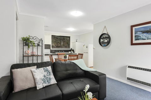Elkie Villa - 2 Bedroom Unit - Burnie - New Castle Holiday 4