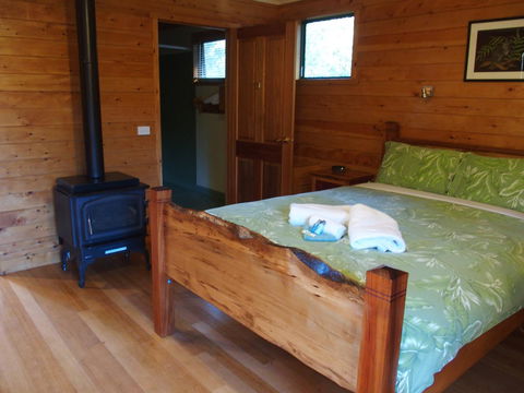 Cradle Highlander - New Castle Holiday 36