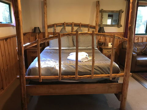 Cradle Highlander - New Castle Holiday 44