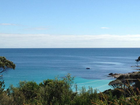DOLPHIN LOOKOUT COTTAGE - Amazing Views Of The Bay Of Fires - New Castle Holiday 12