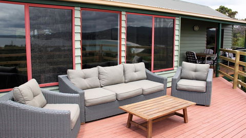 DOLPHIN LOOKOUT COTTAGE - Amazing Views Of The Bay Of Fires - New Castle Holiday 7