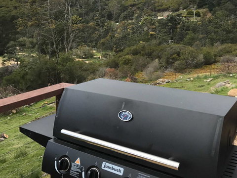 Derby Digs Cottage - New Castle Holiday 11