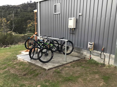 Derby Digs Cottage - New Castle Holiday 14