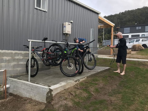 Derby Digs Cottage - New Castle Holiday 13