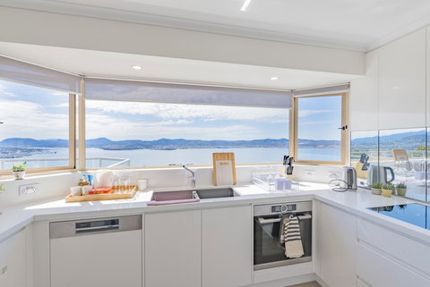 Nature & Relax House, Panoramic Sea View, Free Parking 37 - New Castle Holiday 4