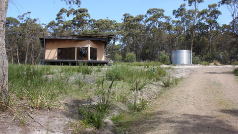 BAY OF FIRES ECO HUT Off Grid Experience At Binalong Bay - New Castle Holiday 20