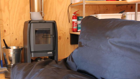 BAY OF FIRES ECO HUT Off Grid Experience At Binalong Bay - New Castle Holiday 7