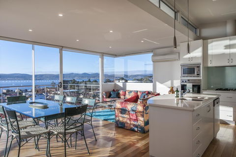 567 Sandy Bay - New Castle Holiday 3