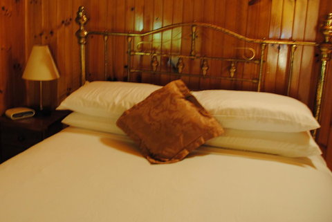 The Wombat Cottage - New Castle Holiday 9