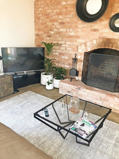 EMBRACING EVANDALE - Hosted By L'Abode Accommodation - New Castle Holiday 11