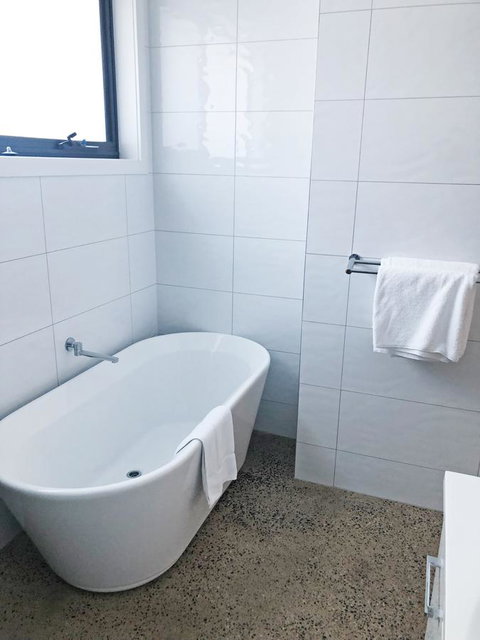 EMBRACING EVANDALE - Hosted By L'Abode Accommodation - New Castle Holiday 25