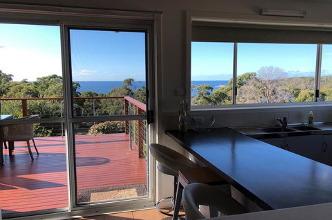 BAY OF FIRES SEACHANGE Ocean Frontage - New Castle Holiday 3
