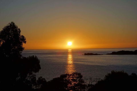BAY OF FIRES SEACHANGE Ocean Frontage - New Castle Holiday 0