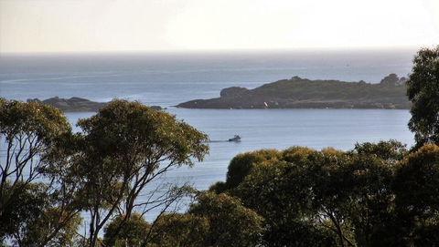 BAY OF FIRES SEACHANGE Ocean Frontage - New Castle Holiday 19