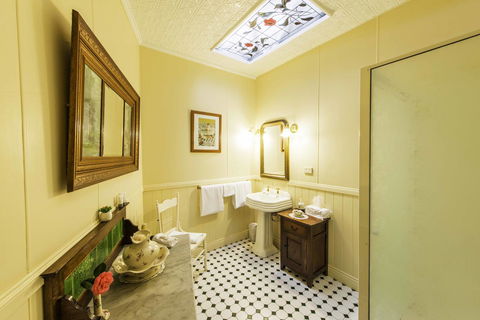 Touchwood Cottages - New Castle Holiday 35