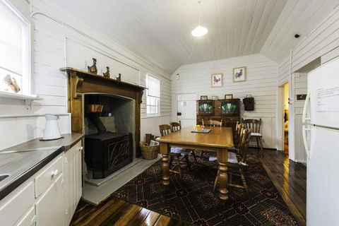 Touchwood Cottages - New Castle Holiday 43