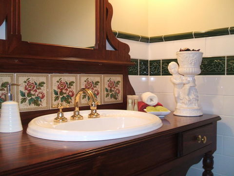 Touchwood Cottages - New Castle Holiday 22