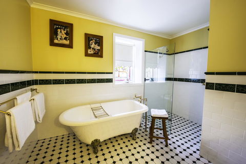Touchwood Cottages - New Castle Holiday 10