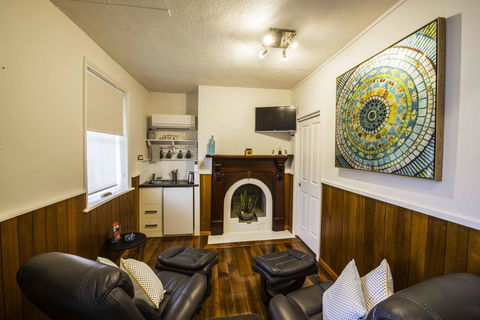 Touchwood Cottages - New Castle Holiday 9