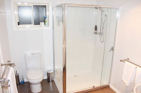 Seaview Apartment - New Castle Holiday 2
