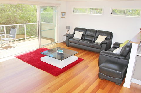 Seaview Apartment - New Castle Holiday 8