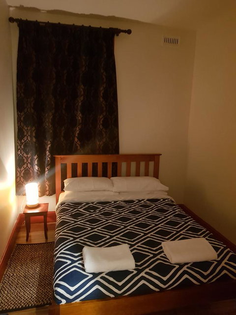 Little Nee's - New Castle Holiday 10