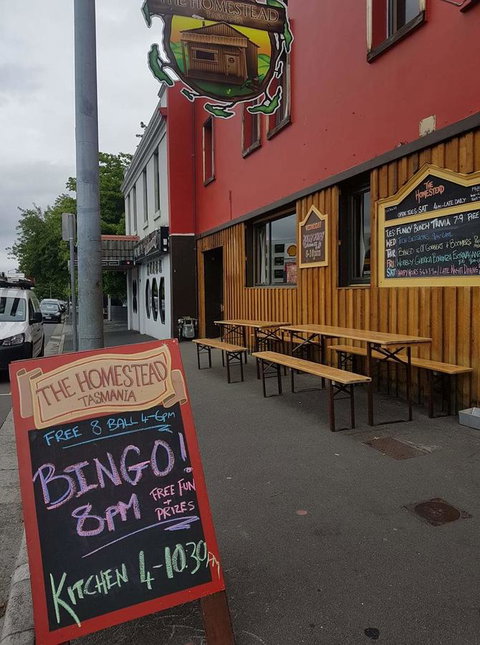 Little Nee's - New Castle Holiday 0