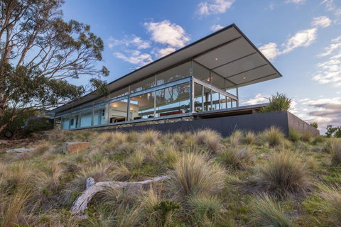 Avalon Coastal Retreat - New Castle Holiday 20