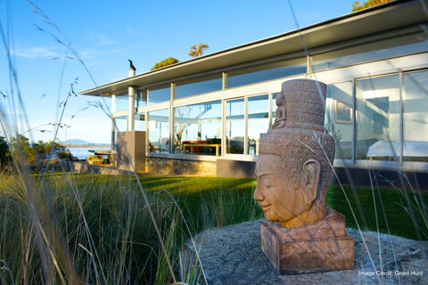 Avalon Coastal Retreat - New Castle Holiday 3