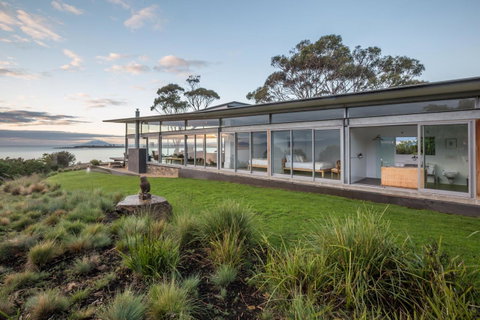 Avalon Coastal Retreat - New Castle Holiday 0