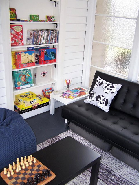 Lyttleton Cottage - New Castle Holiday 3