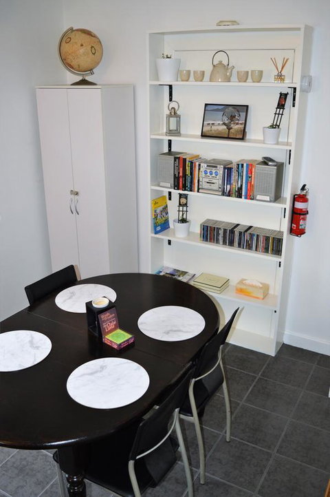 Lyttleton Cottage - New Castle Holiday 12