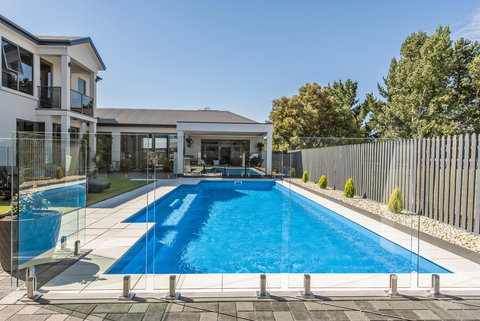 The Wellington Bed And Breakfast - New Castle Holiday 20