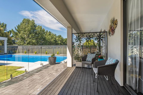 The Wellington Bed And Breakfast - New Castle Holiday 16