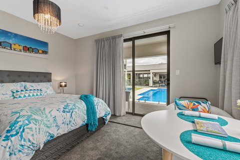 The Wellington Bed And Breakfast - New Castle Holiday 1