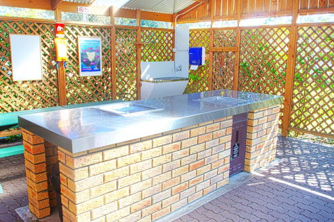 Strahan Beach Tourist Park - New Castle Holiday 6