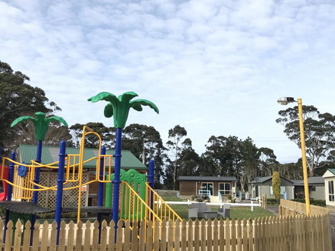 Strahan Beach Tourist Park - New Castle Holiday 1