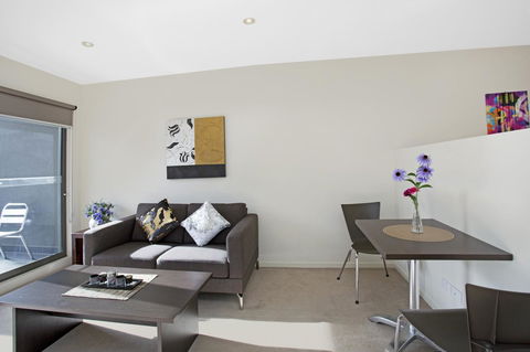 Astra Apartments Glen Waverley @Springvale RD - New Castle Holiday 9