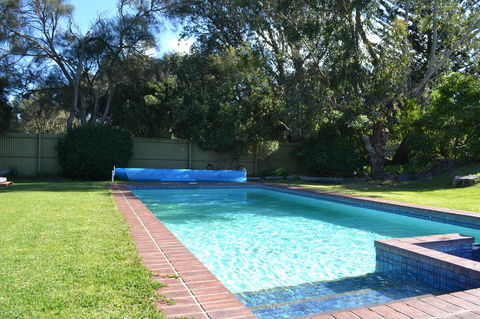 Point Lonsdale Guest House - New Castle Holiday 24